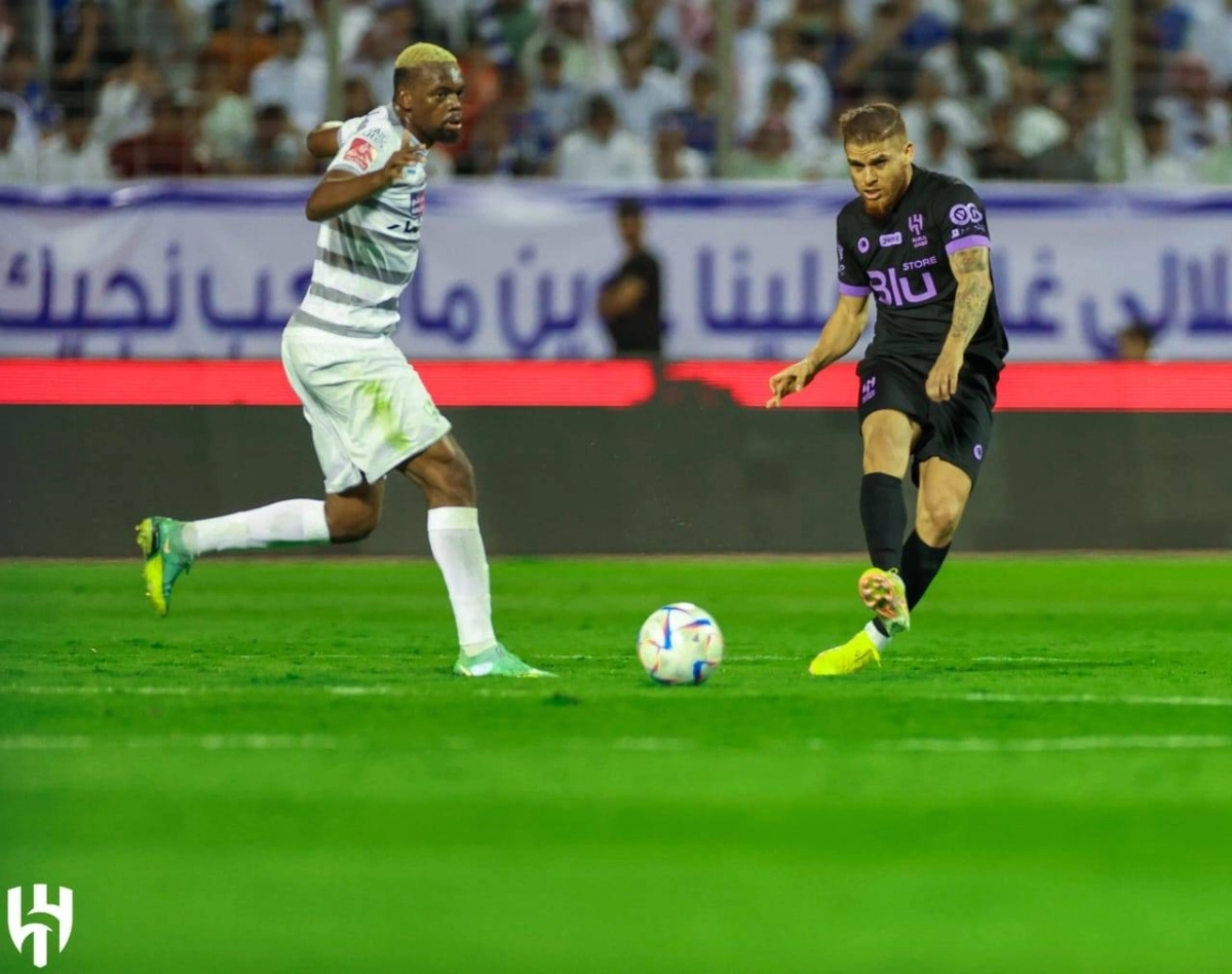 

الهلال والطائي