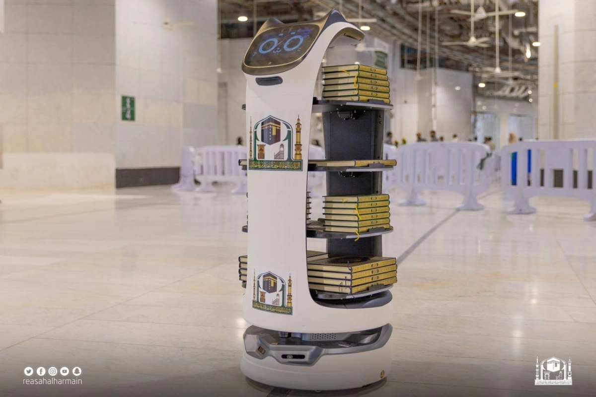 

روبوت توزيع المصاحف               (مكة)