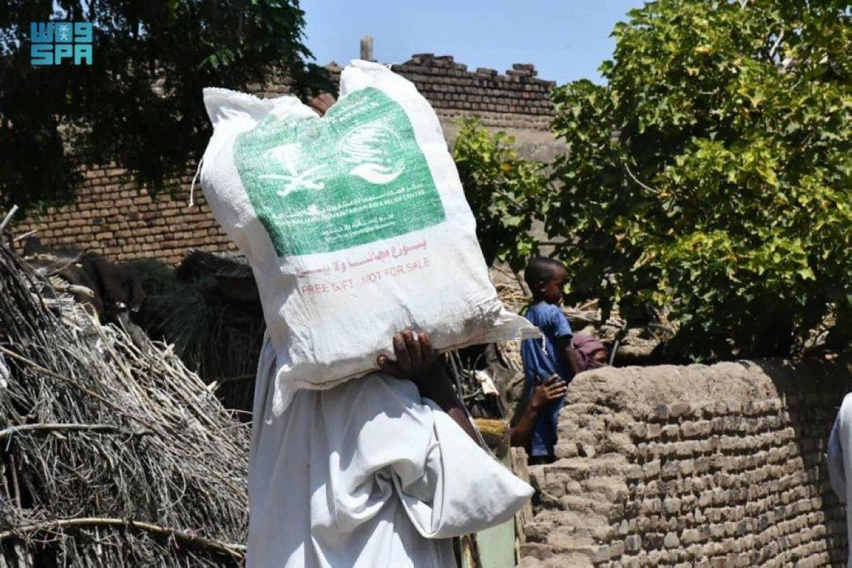 

توزيع السلال الغذائية في السودان