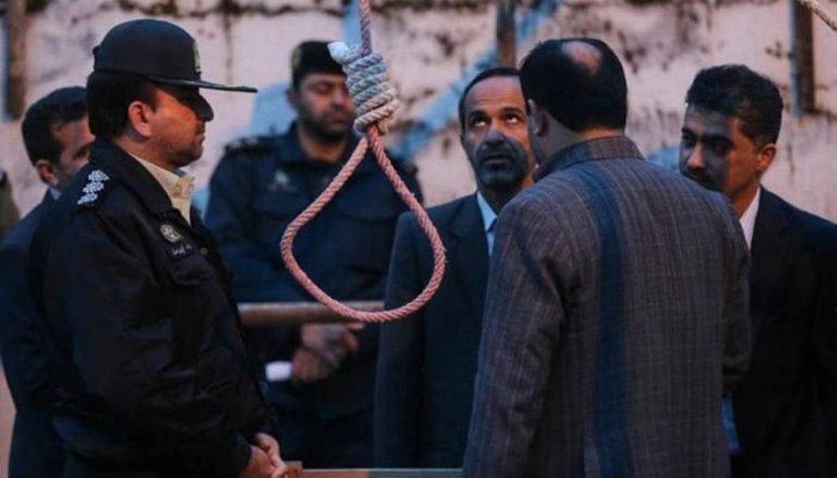 

الإعدام يلاحق المعارضين في إيران                                 (مكة)