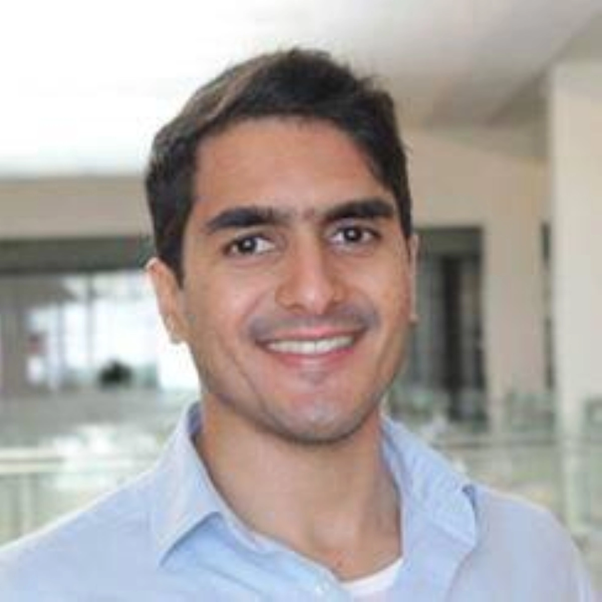 يقول البروفيسور عثمان بكر: "سنواصل عملنا لاكتشاف مواد جديدة، لكنني أيضًا متحمس جِدًّا لمواصلة أبحاثنا حول البيروفسكايت وتطوير تطبيقاتها في المستقبل