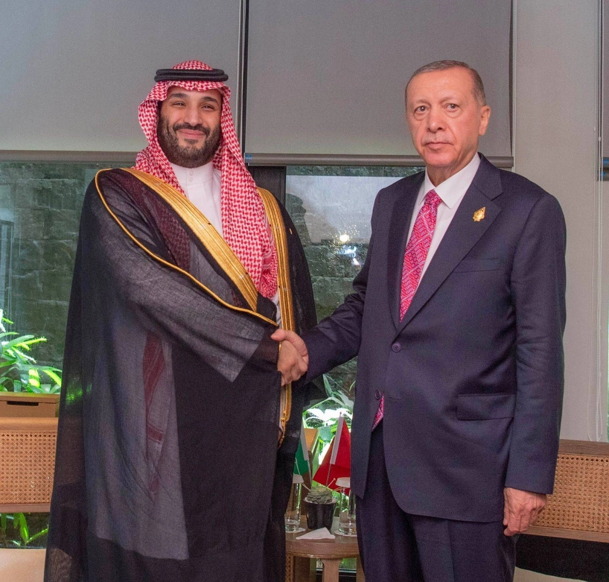 الأمير محمد بن سلمان خلال لقائه رجب طيب أردوغان (واس) 
