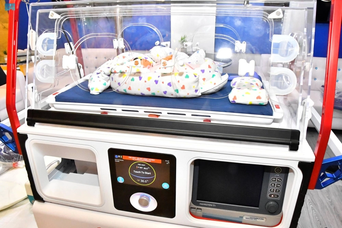 أجهزة مستخدمة في العناية بحديثي الولادة (مكة)