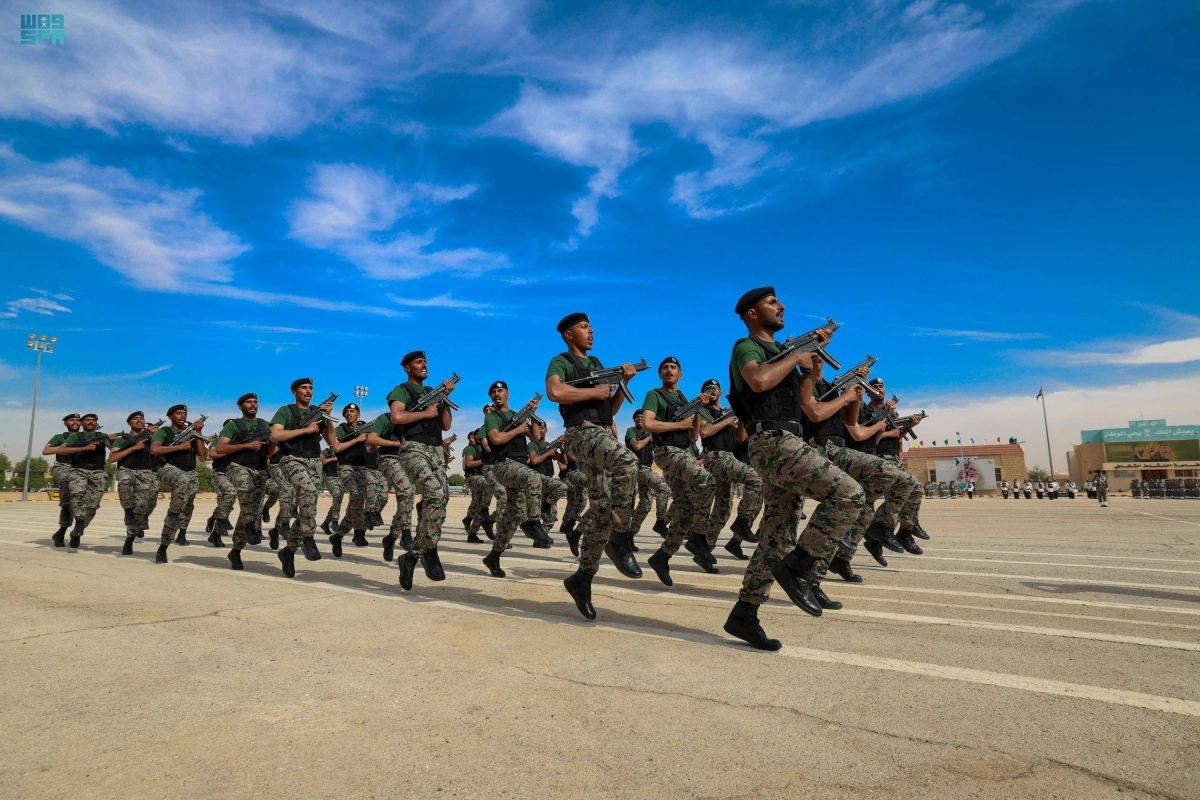 مهاارات عسكرية خلال حفل التخرج (مكة)