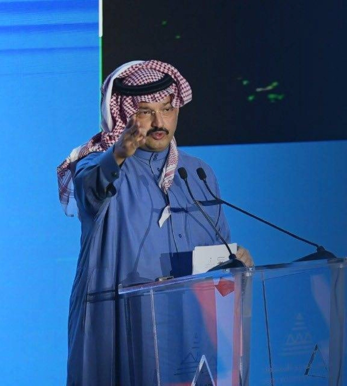 

تركي بن طلال مفتتحا المنتدى