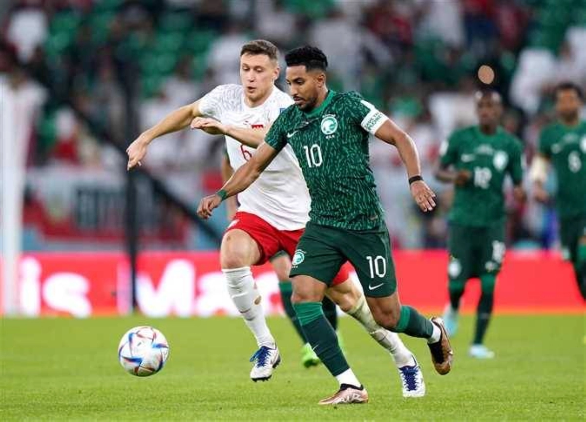 

السعودية وبولندا