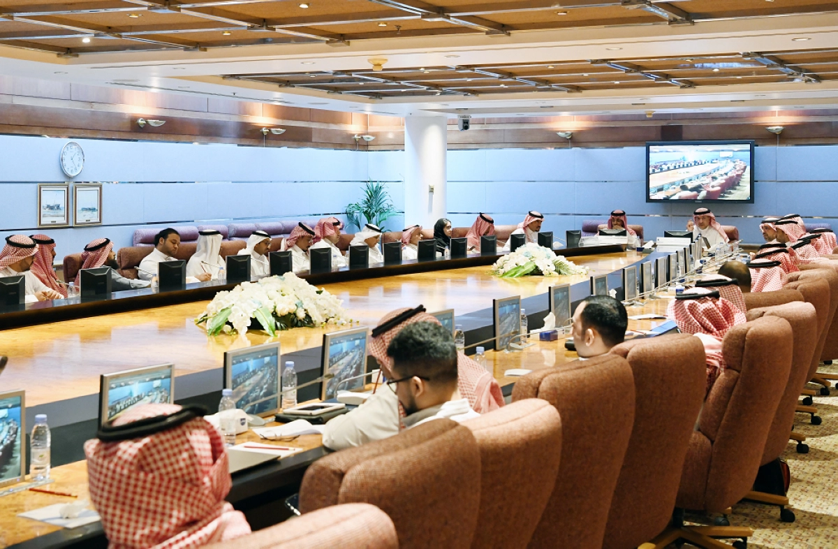 

من لقاء رئيس «سار» مع المستثمرين في القطاع اللوجستي                                                     (مكة)