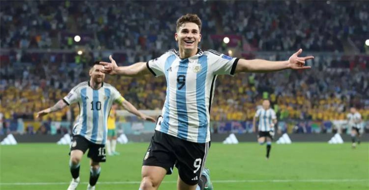 جوليان ألفاريز