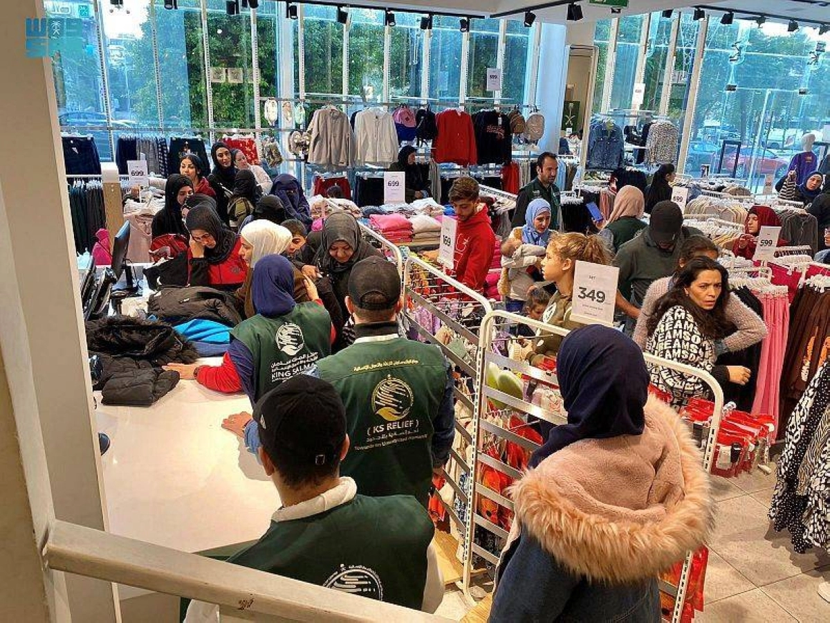 

قسائم شرائية للمحتاجين في لبنان                            (واس)