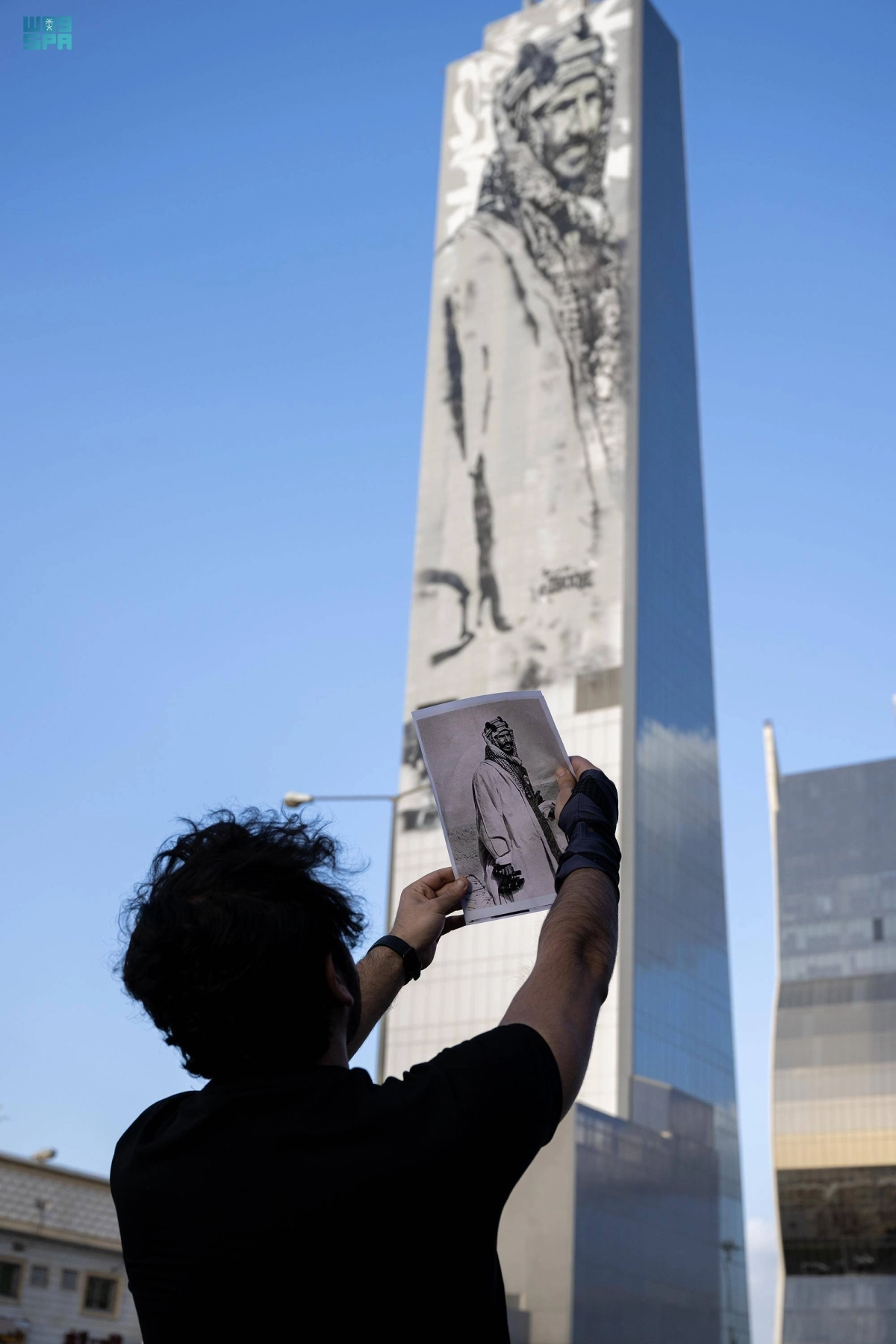  ارتفاع اللوحة يصل الى 120 مترا (مكة)