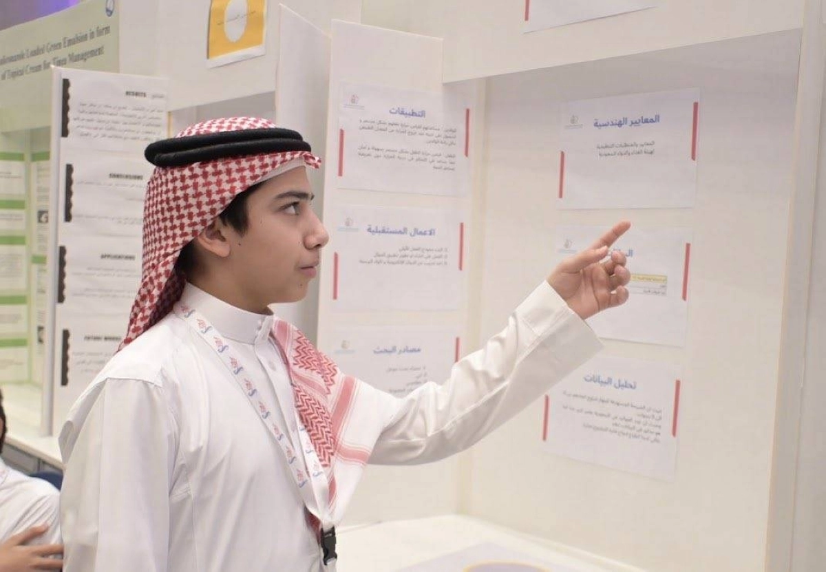 احد المشاركين في اولمبياد الابداع