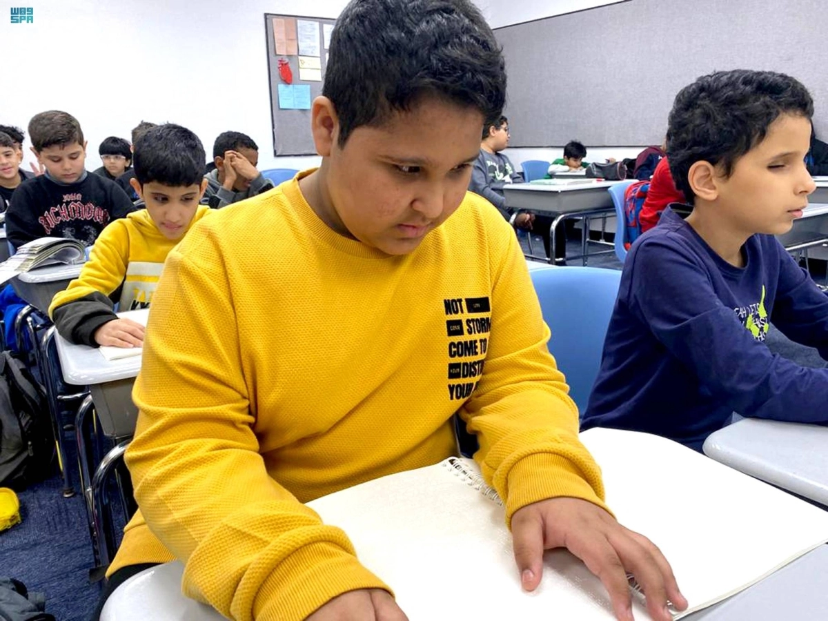 

البرنامج يبرز إبداعات الطلاب                                                       (مكة)