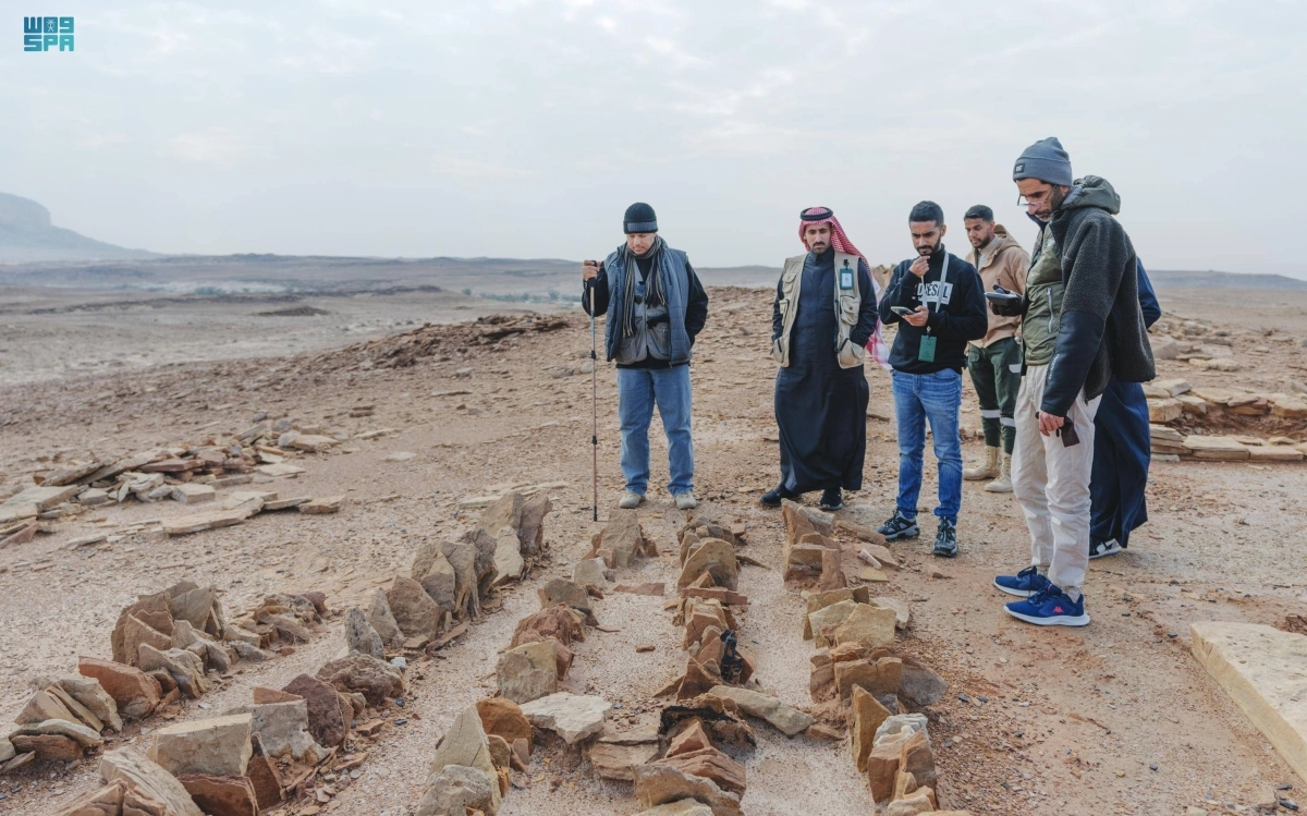 

من أعمال المسح الأثري                   (مكة)