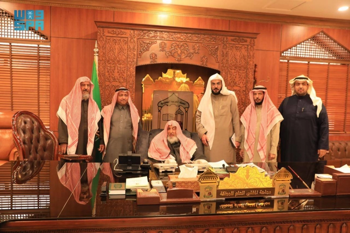 عبدالعزيز آل الشيخ خلال تدشين البرنامج                                                                                                (مكة) 