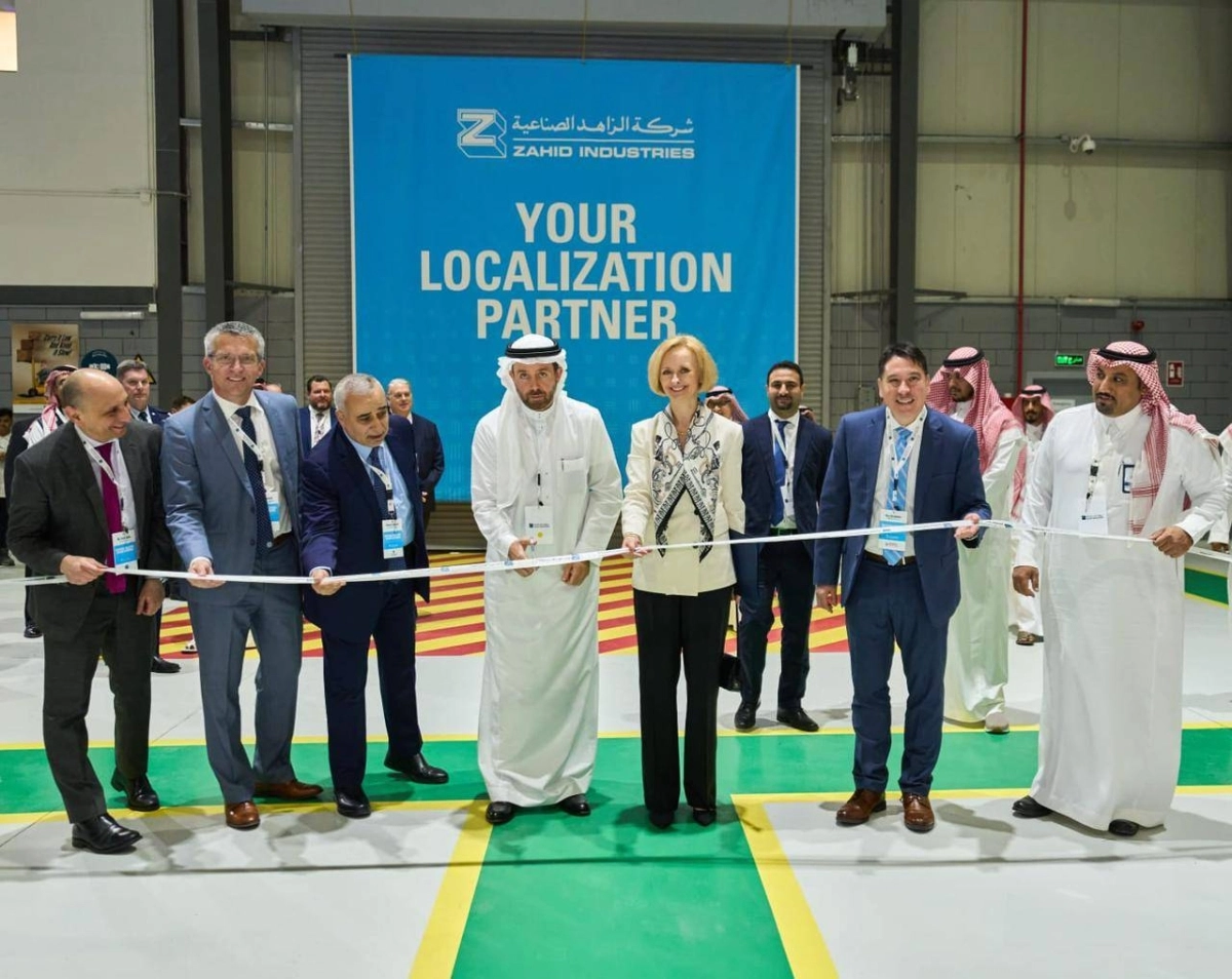 خلال حفل افتتاح المصنع