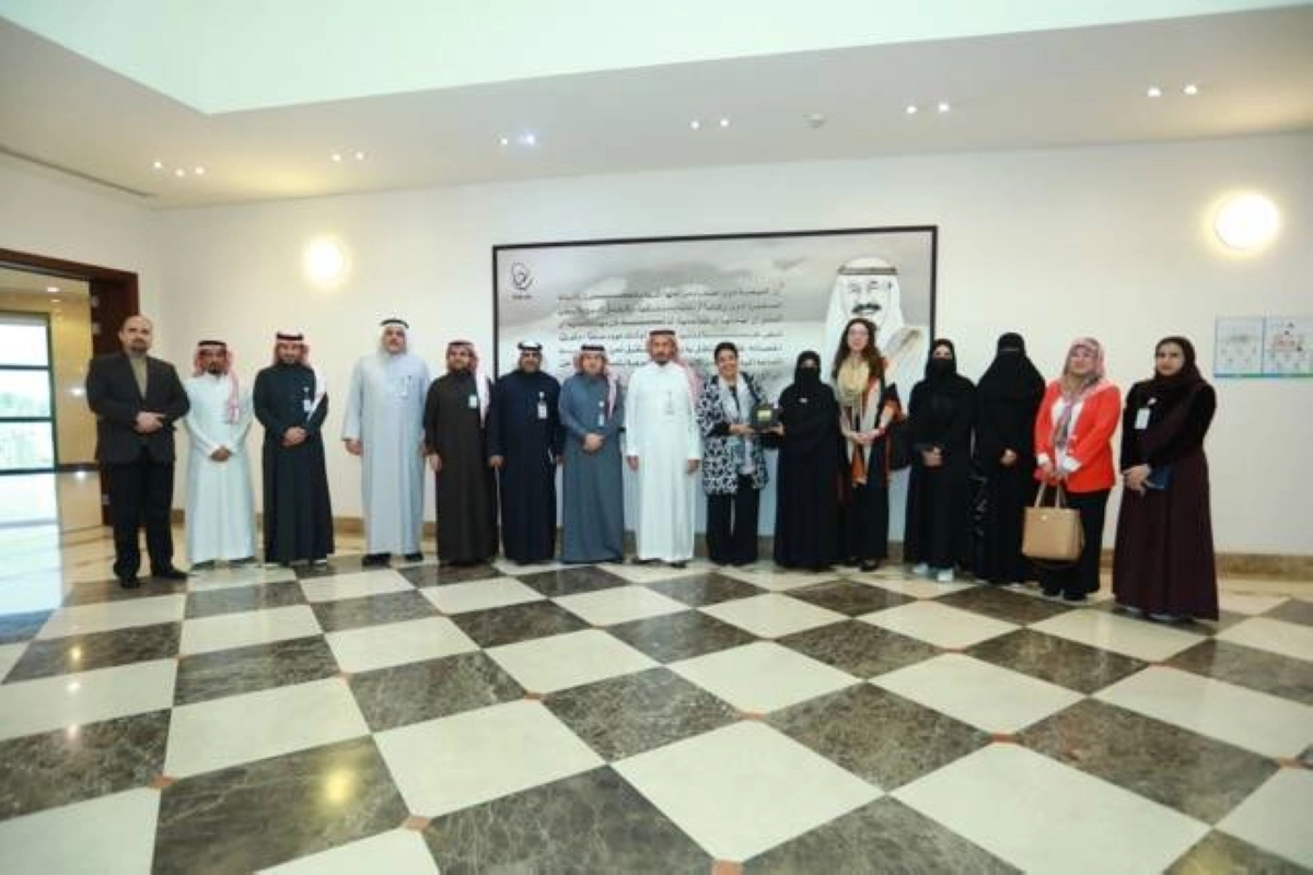  صورة جماعية بعد انتهاء الزيارة (مكة)