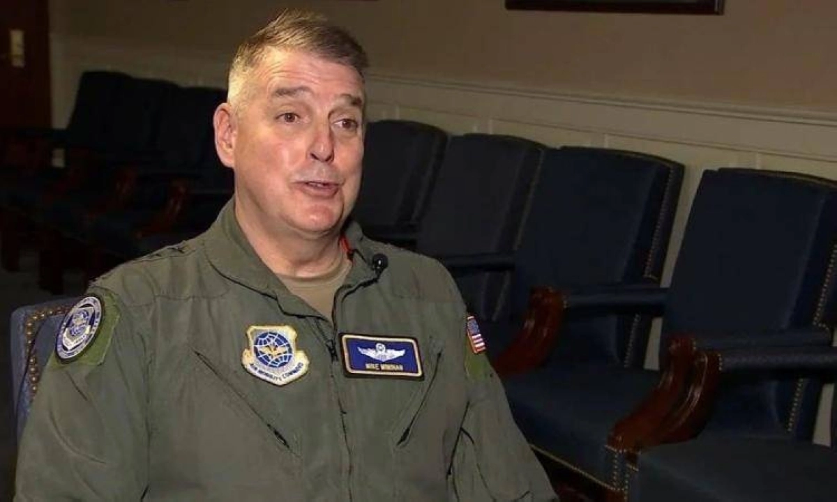 

مايك مينيهان