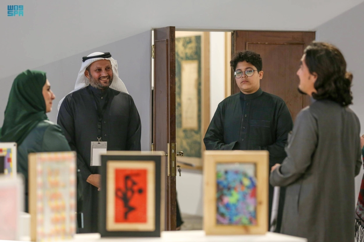 

من معرض الأحلام                                                (مكة)