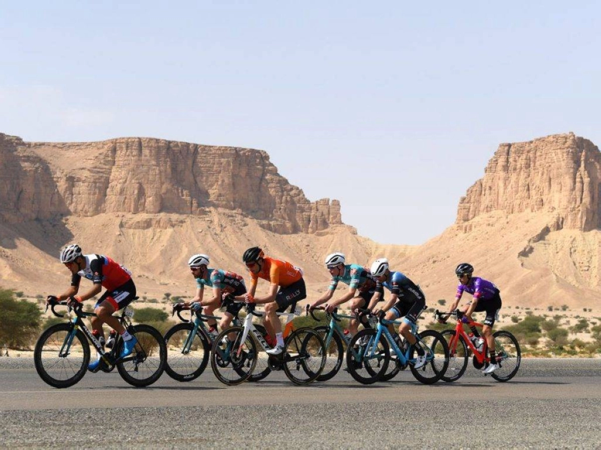 

طواف السعودية                                (مكة)