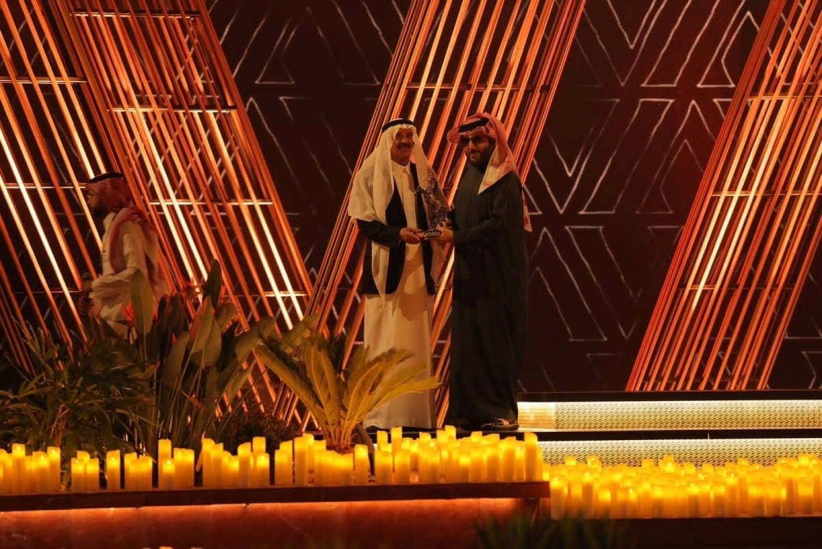  تكريم رئيس هيئة الصحفيين (مكة)