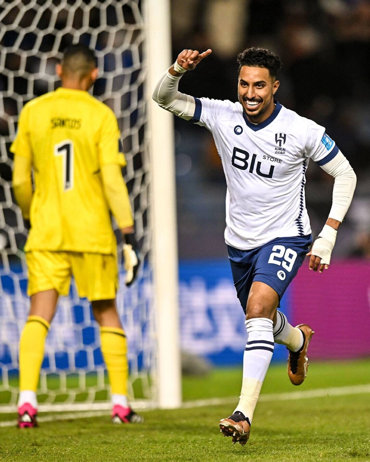 

سالم الدوسري بعد تسجيله ركلة الجزاء ضد فلامنجو