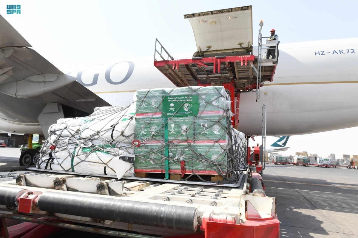 

طائرة إغاثة سعوية