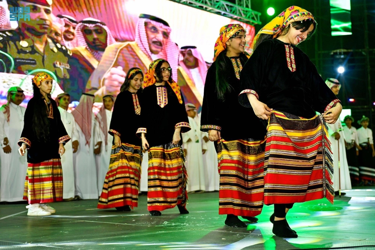 من مشاركة الأطفال بالمهرجان    (مكة)