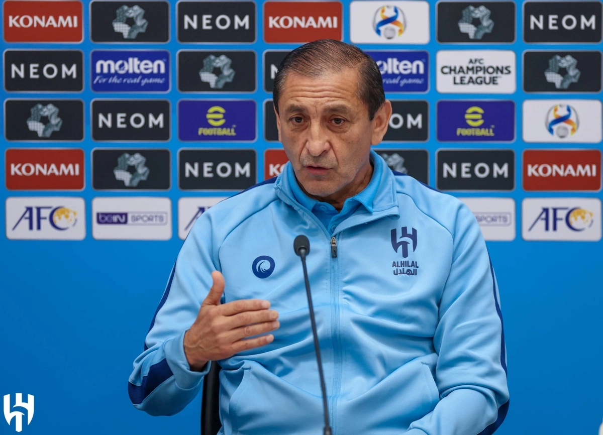 

دياز في المؤتمر الصحفي