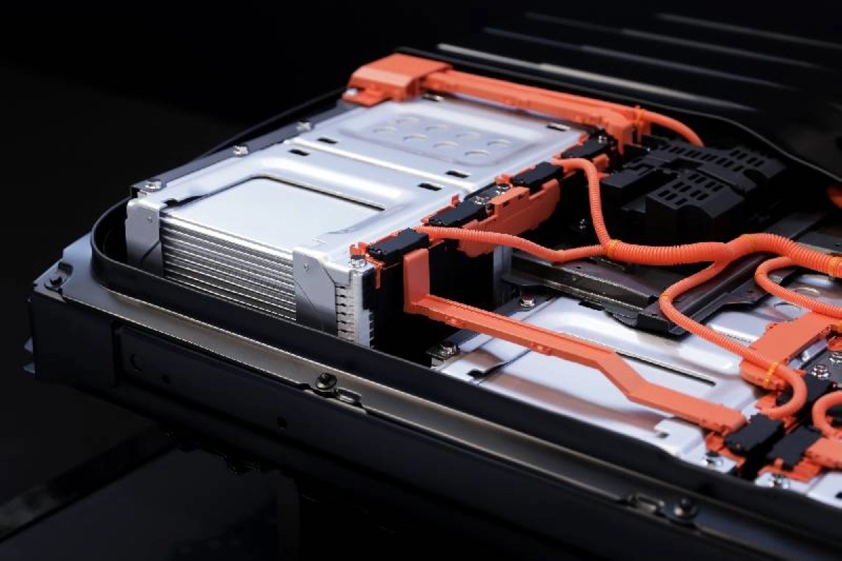 

بطارية سيارة كهربائية