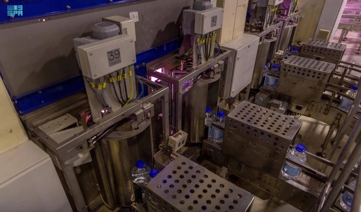 

مرحلة فلترة مياه زمزم