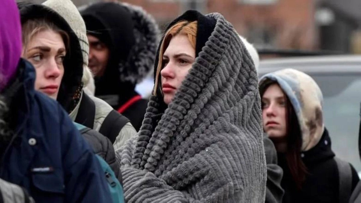 

الشعب الأوكراني يواجه ظروفا إنسانية قاسية                                              (مكة)