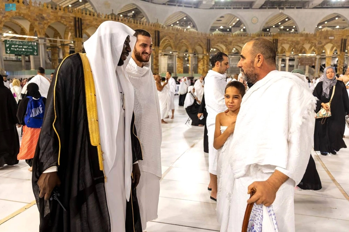 
توعية ميدانية للمعتمرين بالمسجد الحرام   (مكة)