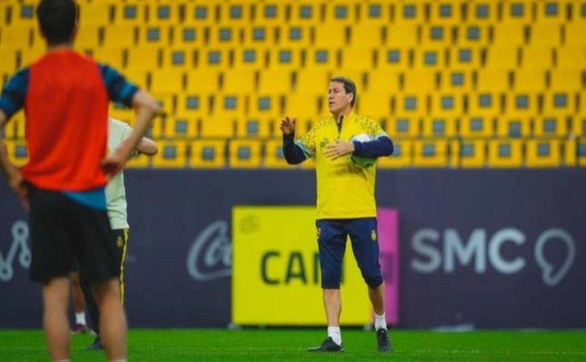 جارسيا يوجه اللاعبيين