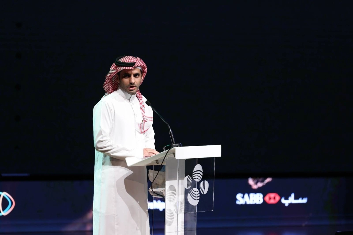 بنك ساب: سعيد عسيري، الرئيس التنفيذي للشؤون الرقمية في البنك السعودي البريطاني (ساب) يتحدث للجمهور في معرض مسرعة " تقّدم".