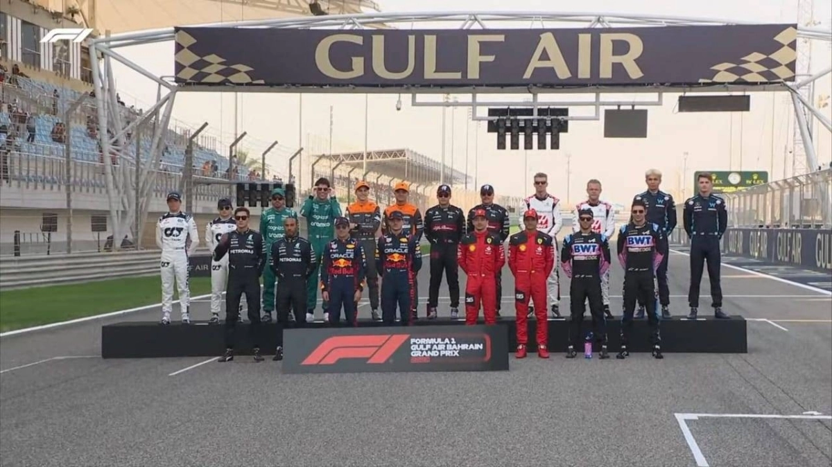 

المتسابقون