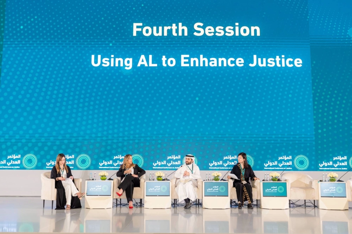 

مشاركون في جلسات المؤتمر العدلي                     (مكة)