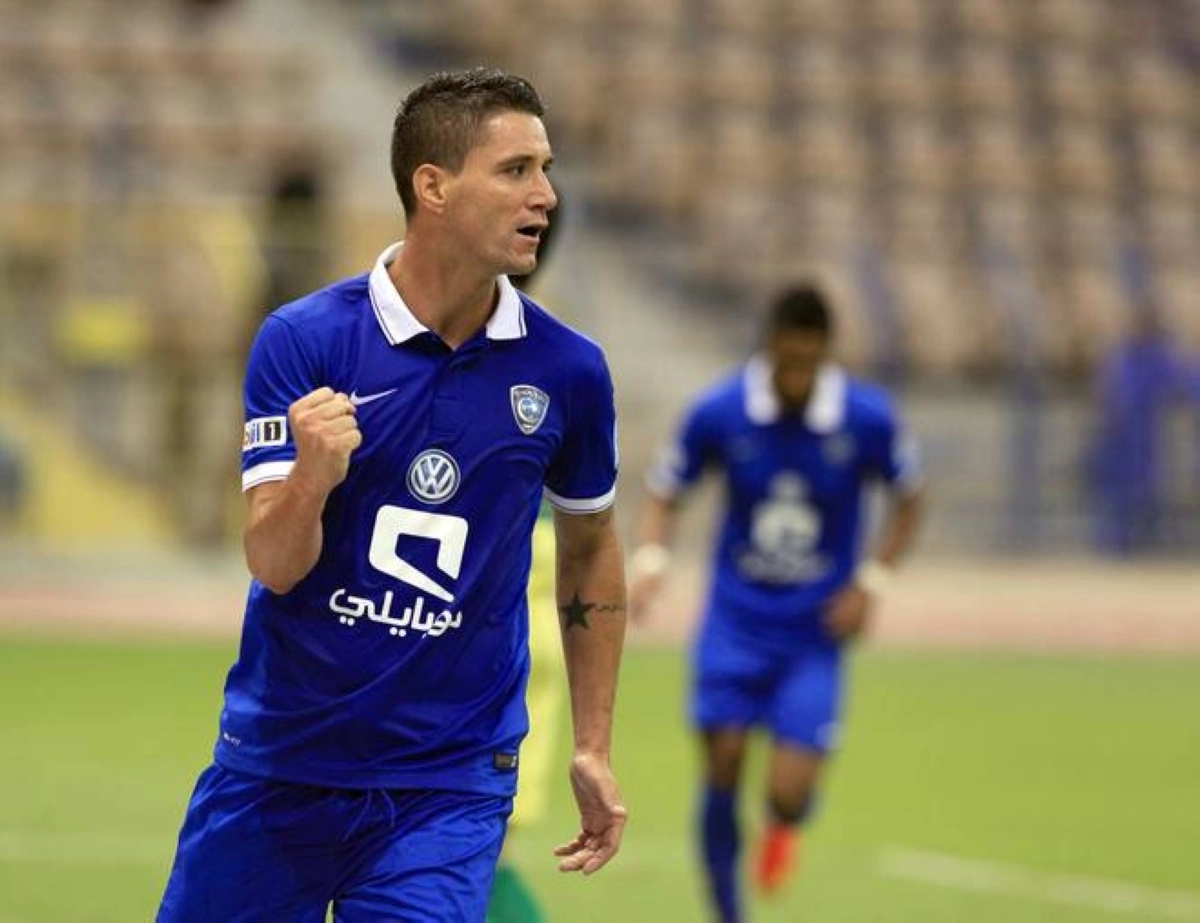 

تياقو نيفيز