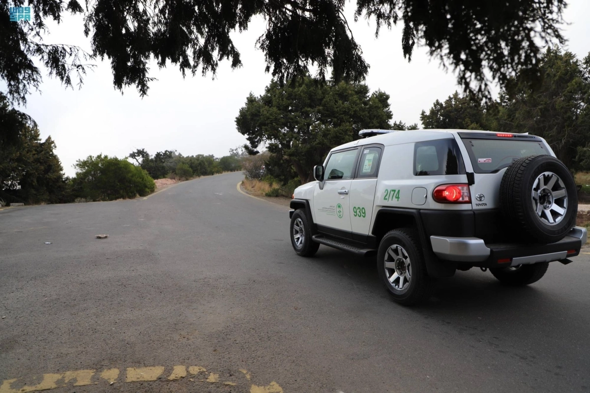 الدوريات خلال جولاتها الرقابية (مكة) 