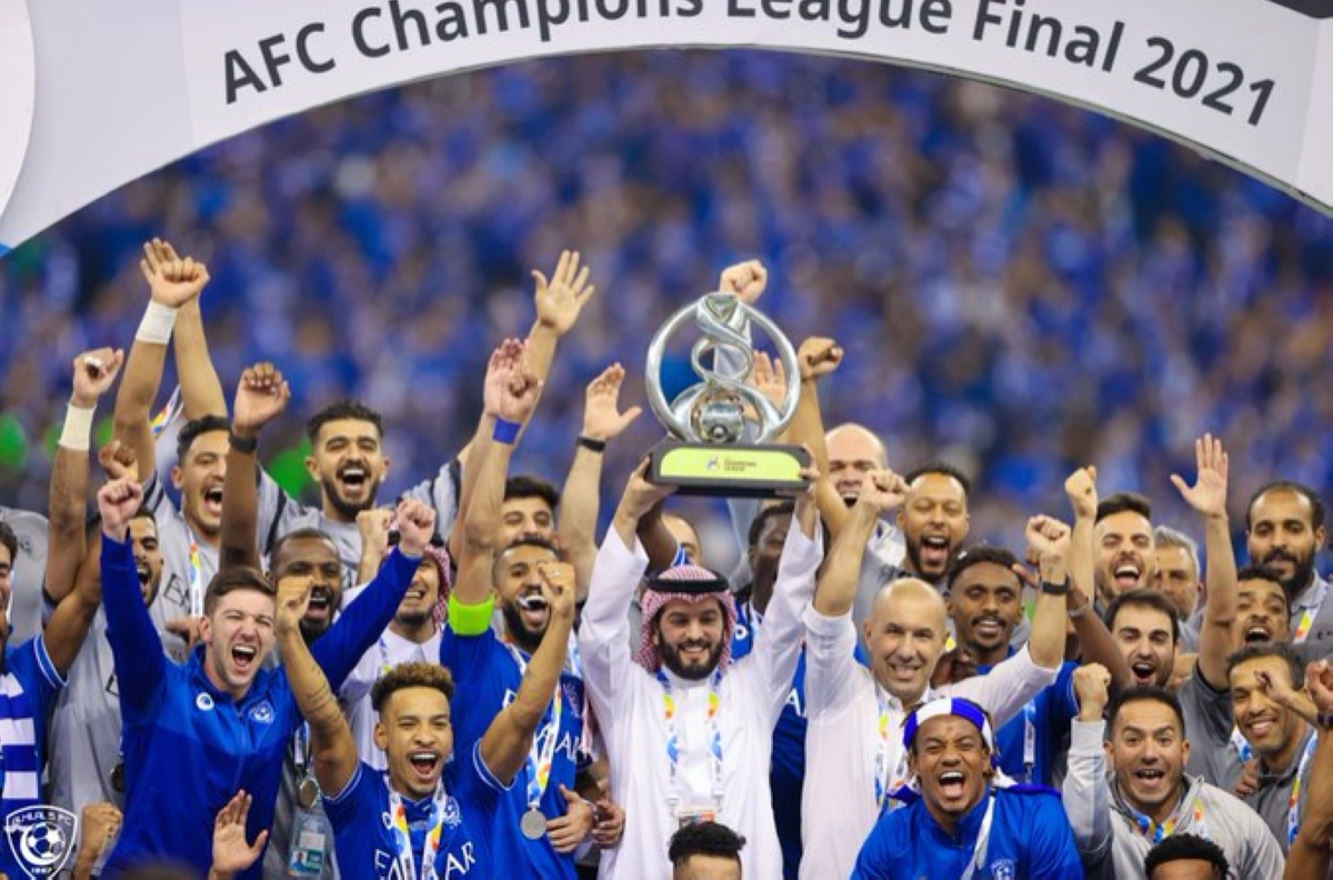 

فهد بن نافل بعد تتويج الهلال بدوري أبطال آسيا
