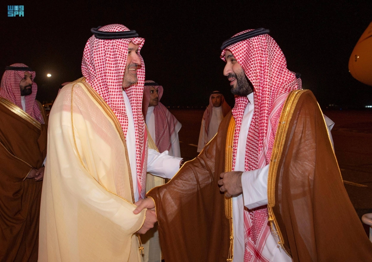 

الأمير محمد بن سلمان يؤدي ركعتين بمسجد قباء                                   (واس)