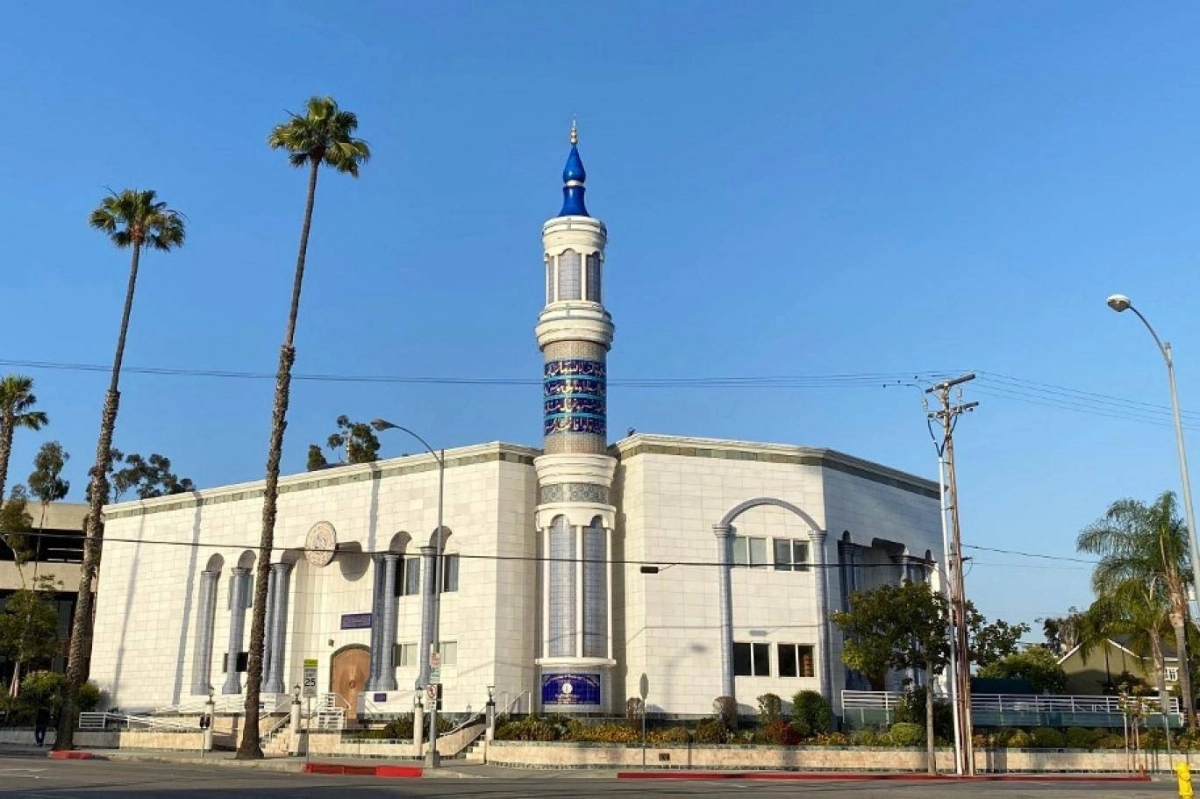 

مسجد الملك فهد في مدينة كولفر بولاية كاليفورنيا                                                          (مكة)