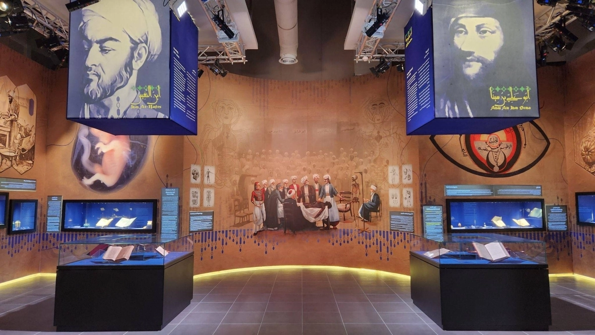 

من الأجنحة المخصصة للعلماء                                                             (مكة)