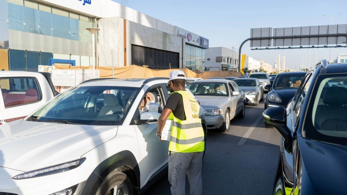 

متطوعون ينتشرون في عدد من المدن                         (مكة)