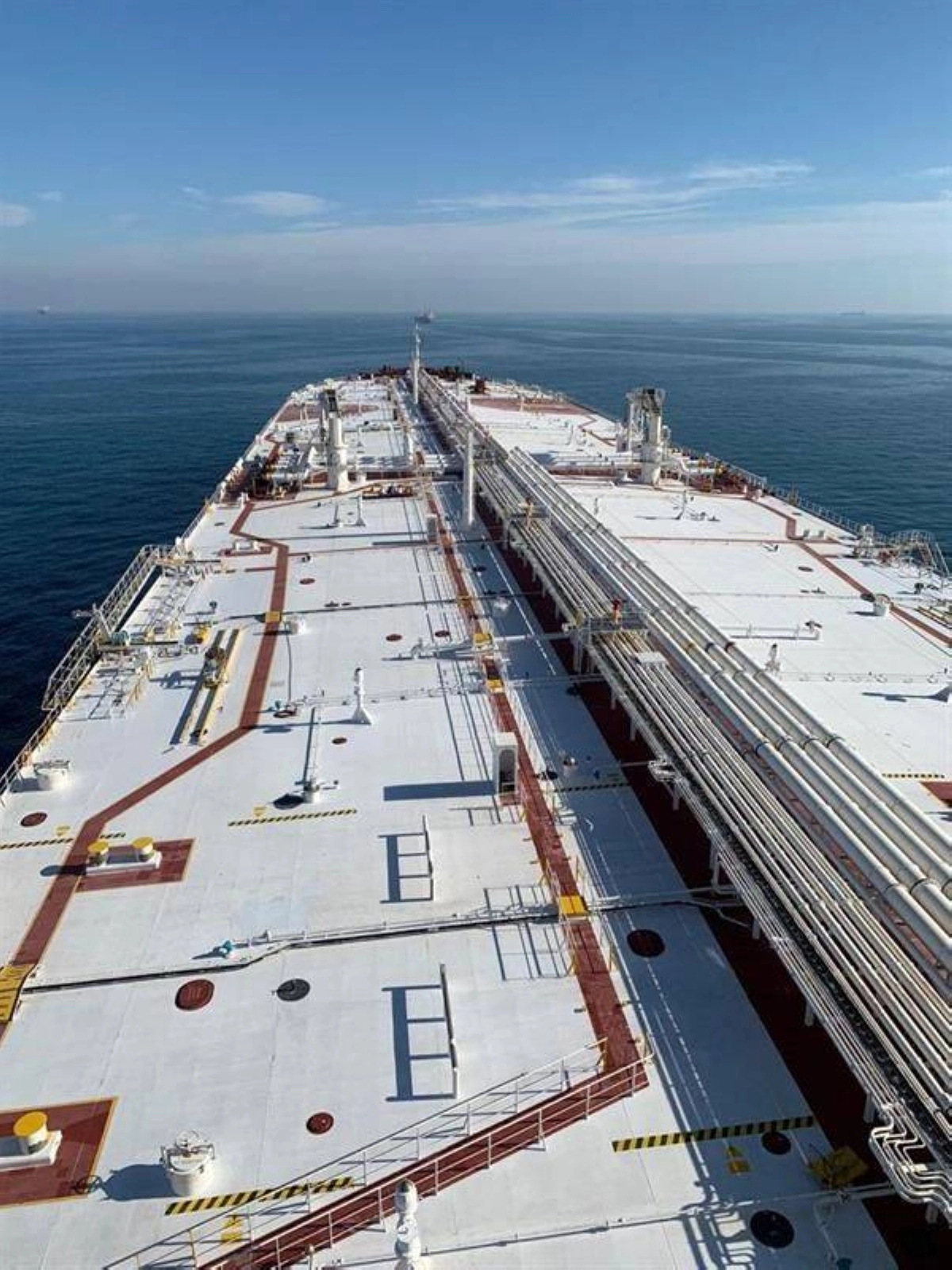 

ناقلة نفط تابعة لشركة البحري