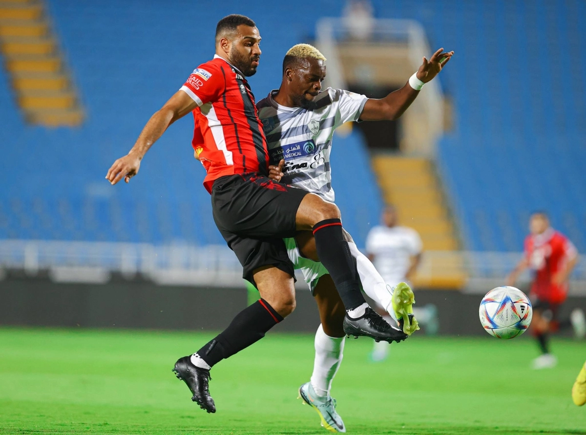 

الطائي تغلب على الرائد في الدور الأول بثنائية                              (مكة)