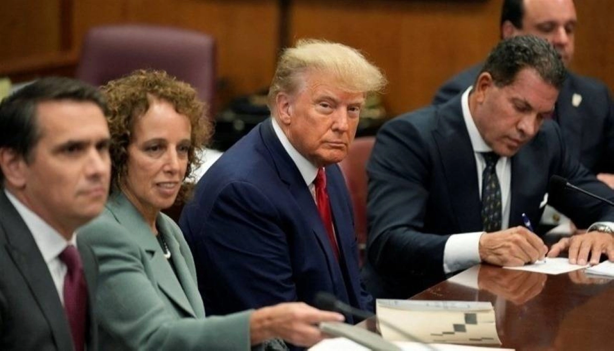 

ترمب خلال المحاكمة في مانهاتن                                                (مكة)