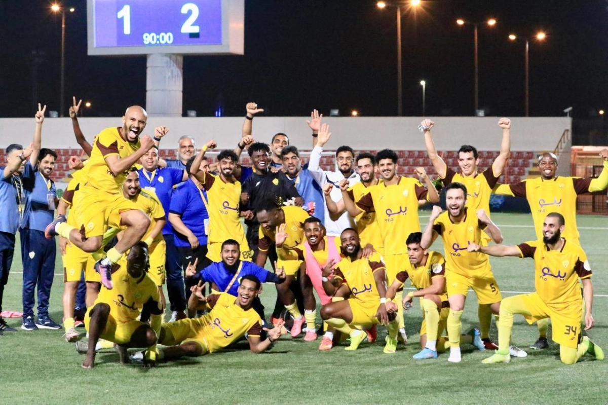 فرحة فريق أحد بالفوز على الخلود