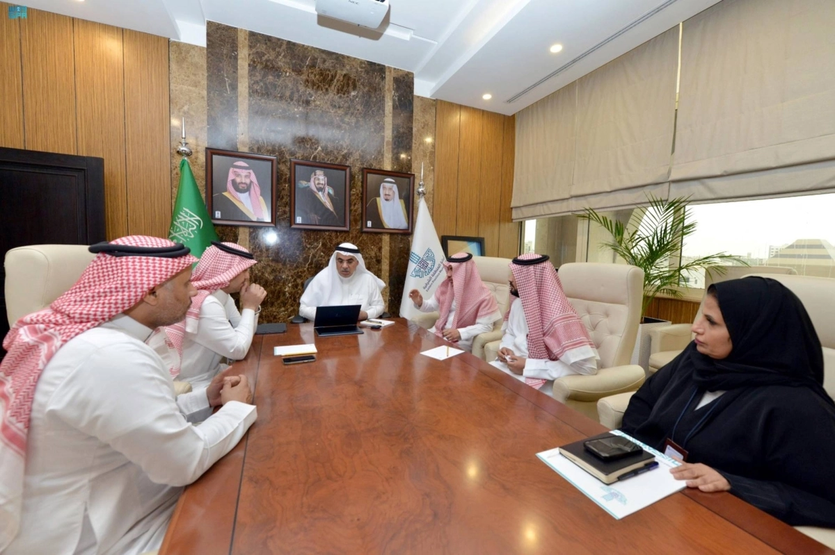 

الجبير يدشن منصة استعلام السيارات المسحوبة الكترونيا                                           (مكة)