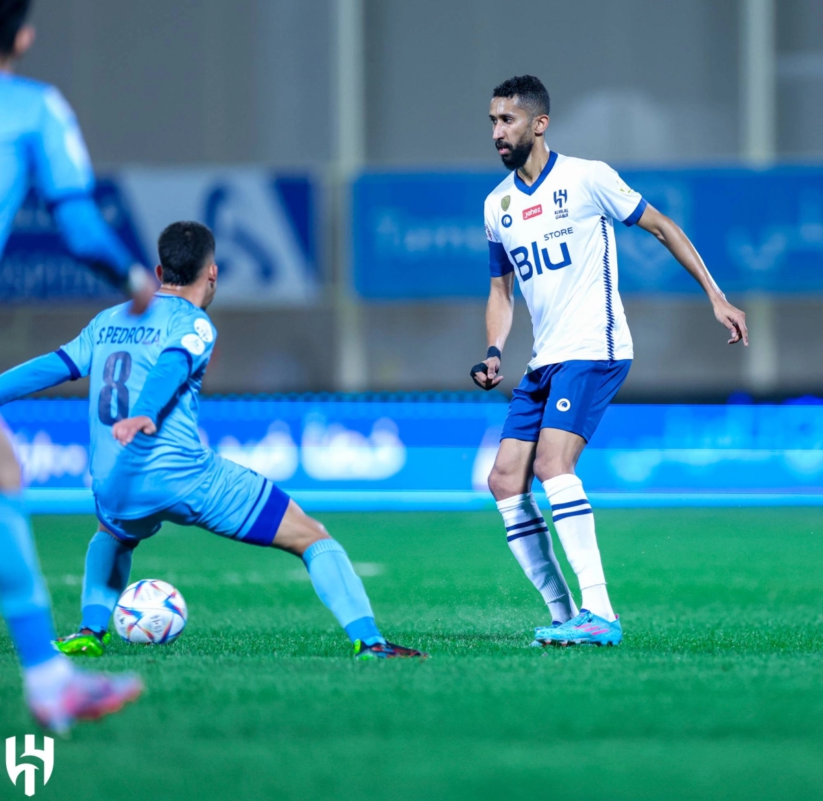 

سلمان الفرج خلال اللقاء