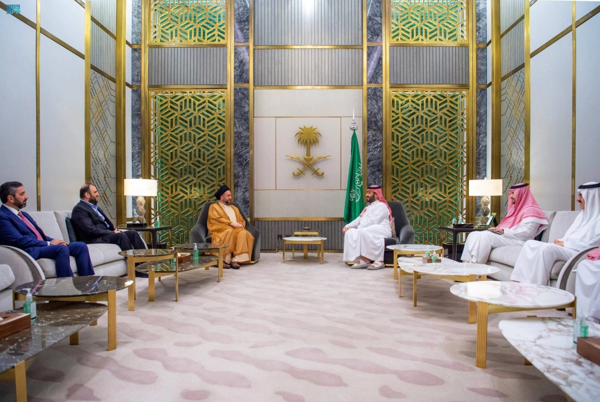 

الأمير محمد بن سلمان لدى استقباله عمار الحكيم                                                                                                      (واس)